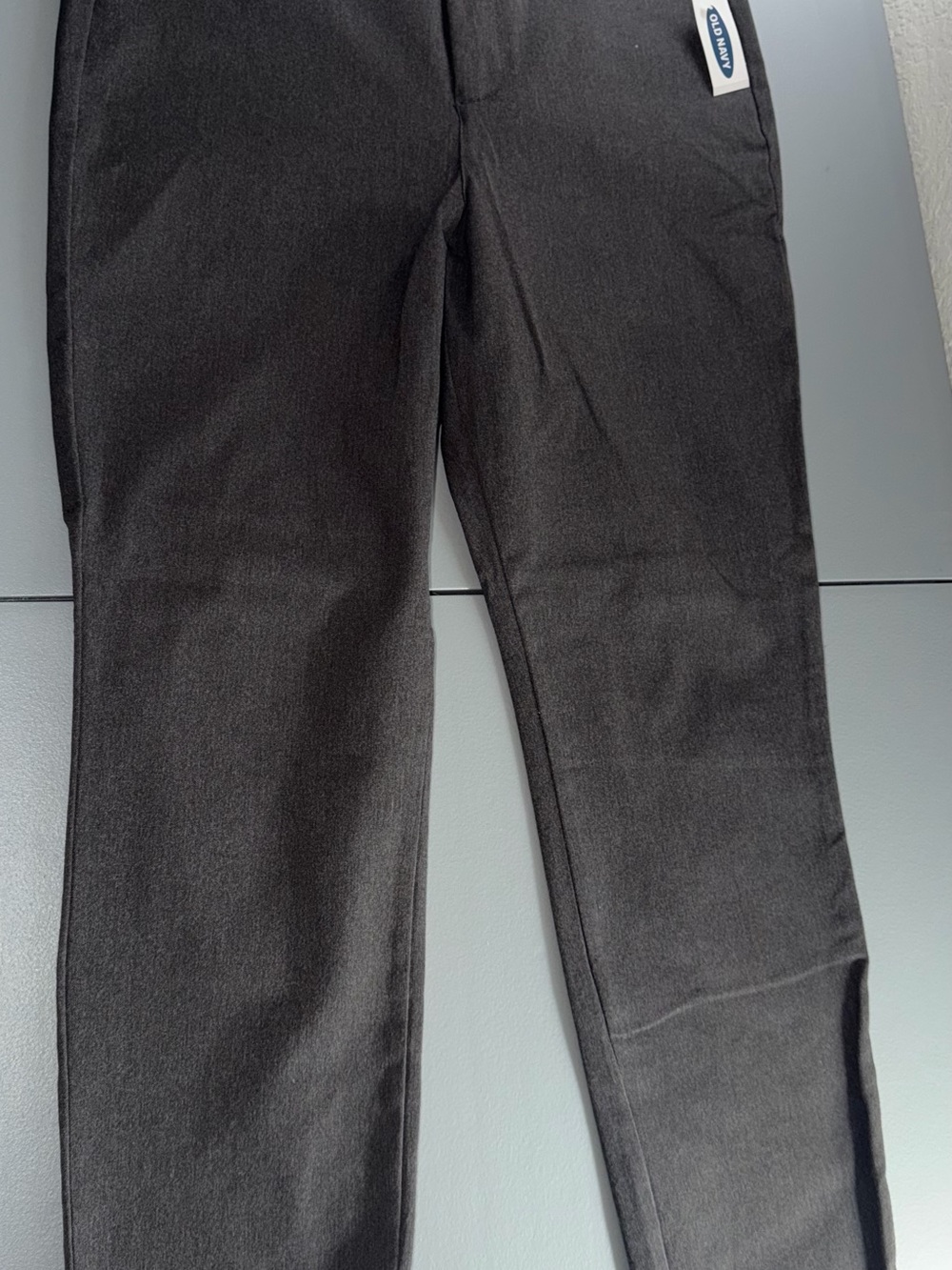 Old Navy Women's Straight Leg Pants in Black